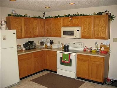 5th image of 1318 Brook Ct