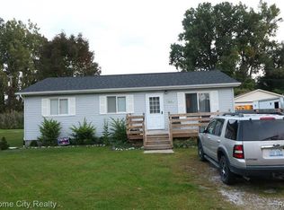 4193 Violet Ave, Saint Clair, MI 48079