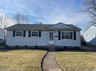 22011 Masch Ave, Warren, MI