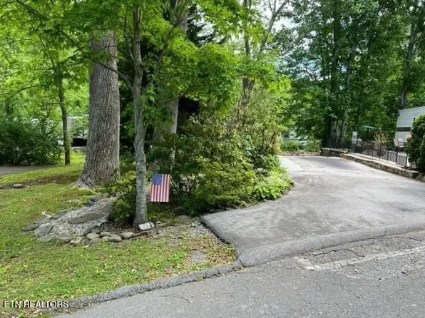 4224 E Pkwy #273, Gatlinburg, TN 37738