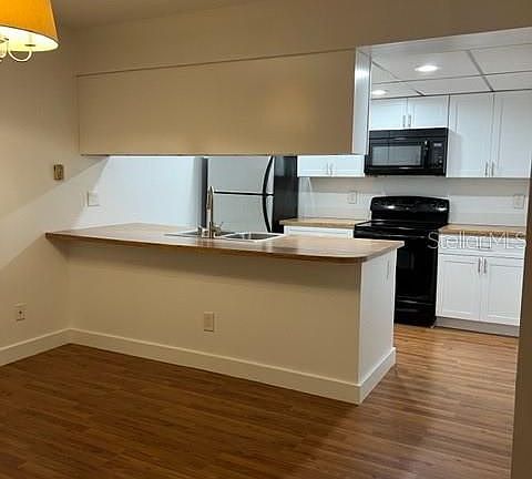 4th image of 5251 Coral Ct #637