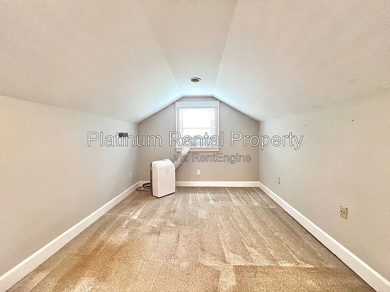 428 E Side Ave SE — Photo 22