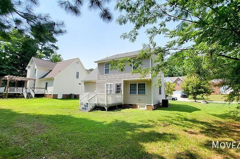 1316 Ujamaa Dr — Photo 2