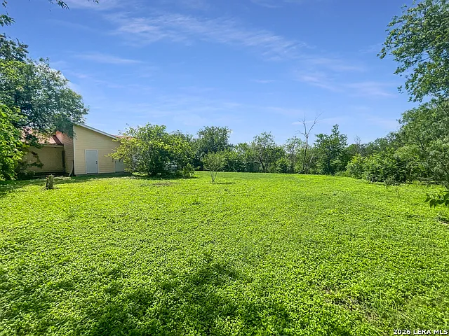 233 Esmeralda Dr — Photo 35
