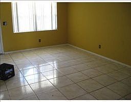3rd image of 8802 Briar Hollow Ct