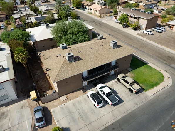 216 Beach Ave, Calexico, CA 92231