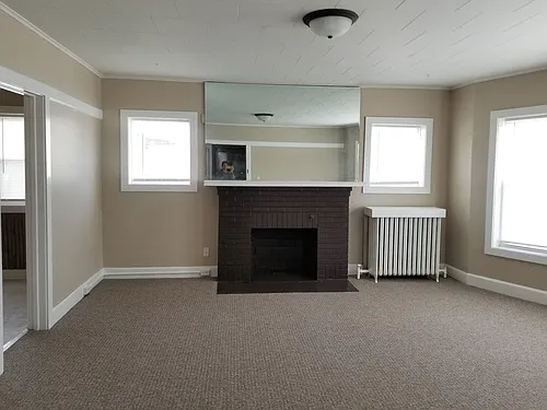 209 N Suffolk St #3 Photo 1