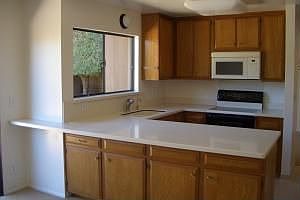 3rd image of 631 Avenida Pequena