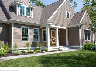 10 Stonegate Rd, Cape Elizabeth, ME 04107