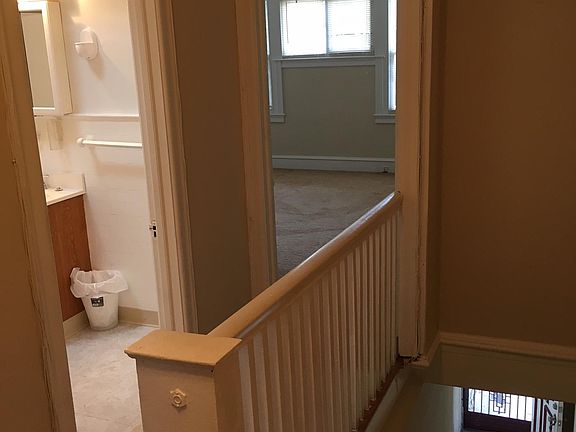 5th image of 1432 Nedro Ave #2