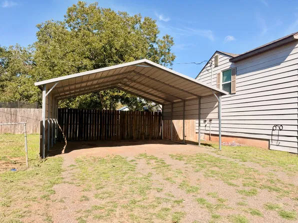 111 N Broadway St, Sayre, OK 73662