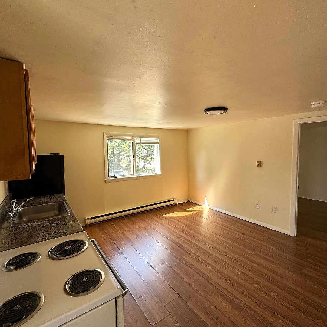 Tilton Apartments — Photo 3