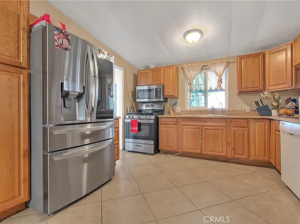 2930 W Rialto Ave Spc 30, Rialto, CA 92376