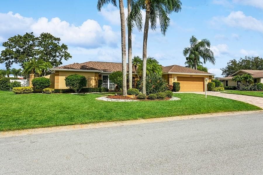 5691 Country Lakes Dr, Sarasota, FL 34243 Zillow