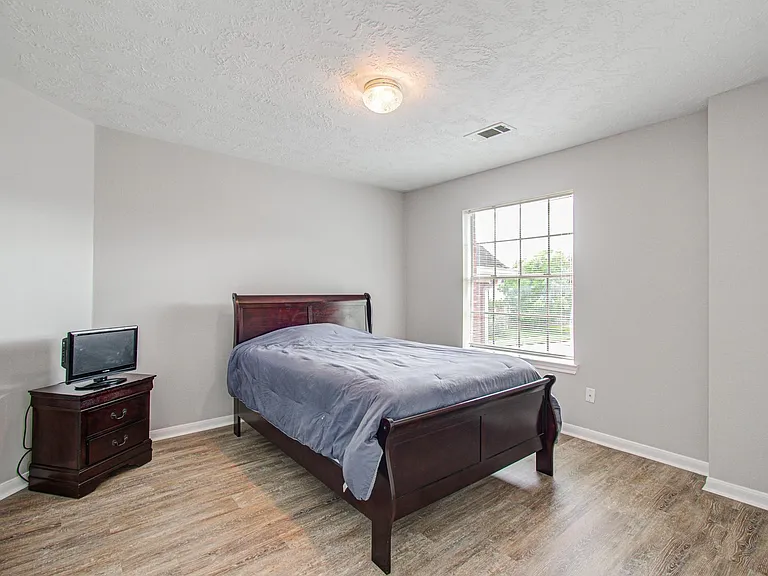 3043 W Hampton Dr — Photo 35