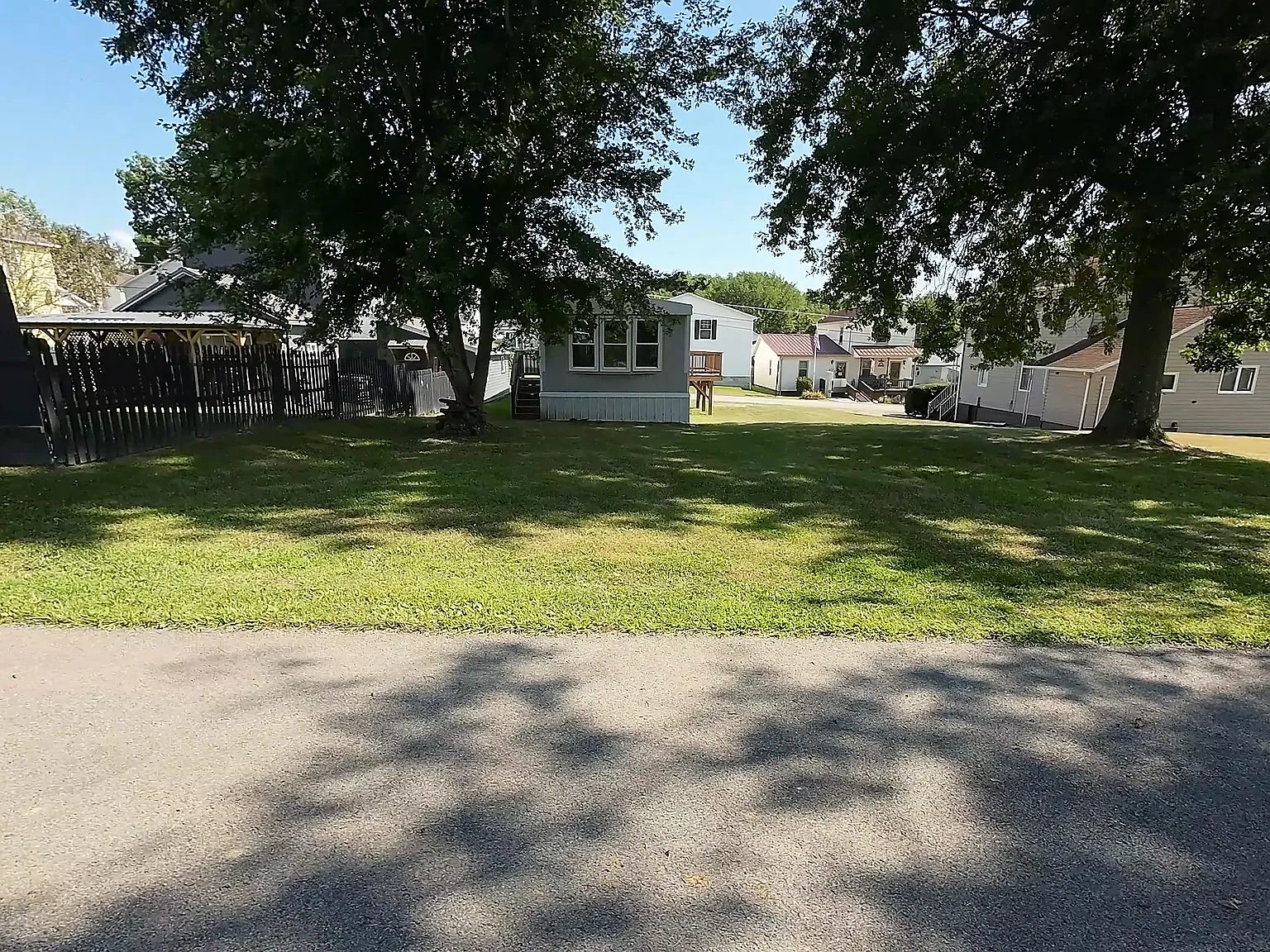 4th Ave, Crucible — Photo 3