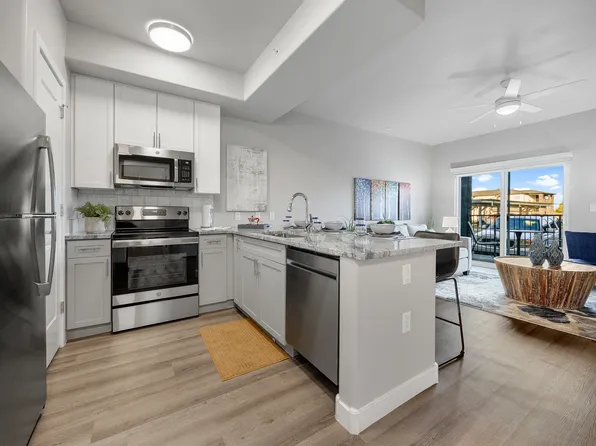 Granite Mountain Apartments