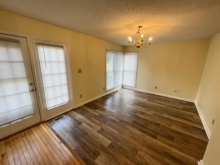 3105 Verdugo Dr — Photo 10