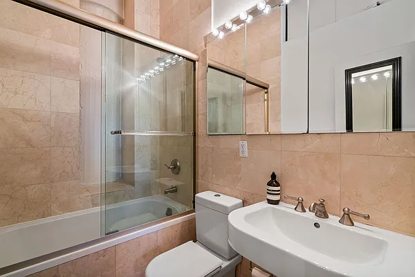 Sold by NestApple, Inc. | media 9