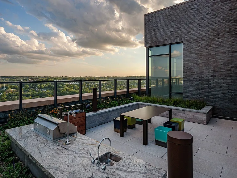 Rooftop Lounge
