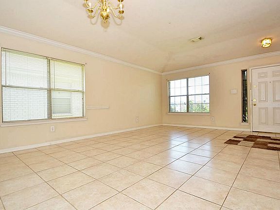 2nd image of 9427 Eaglewood Glen Trl
