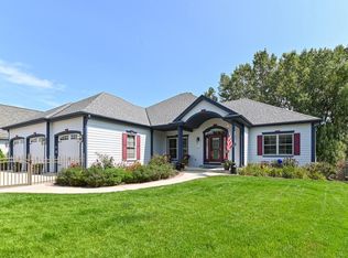 2096 Wichita Ln, Grafton, WI 53024