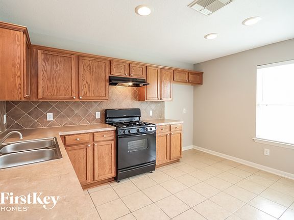 4th image of 12910 Regalshire Ct