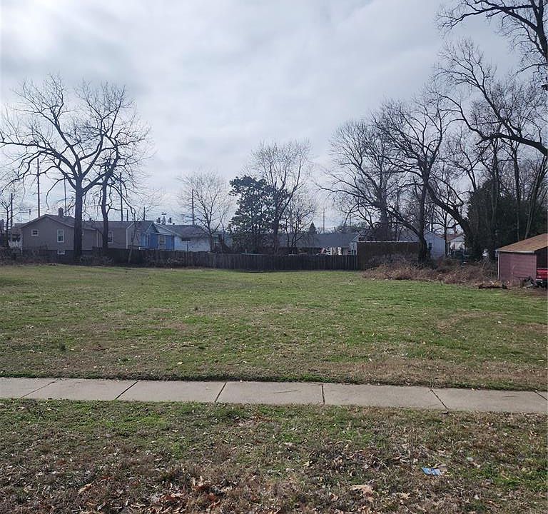 1st image of 3315 Eminence Blvd