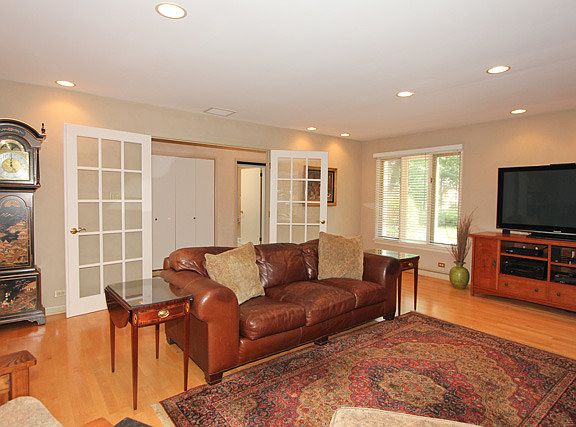 5th image of 336 Gale Ave