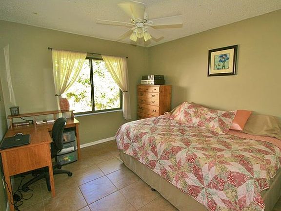 5th image of 2704 Laurel Oak Dr
