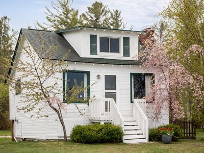 5434 W Macfarlane Rd, Glen Arbor, MI, 49636