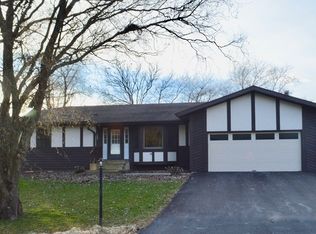 2407 Walnut Dr, Wonder Lake, IL 60097
