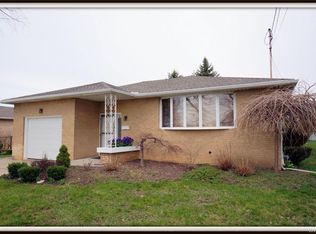 92 Brunswick Rd, Depew, NY 14086