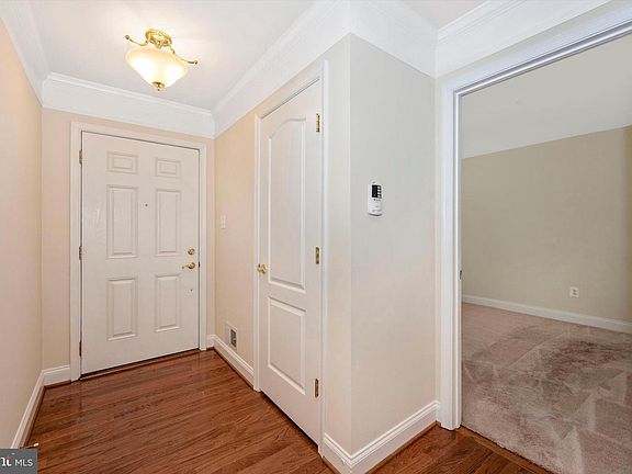 3rd image of 11825 Regents Park Dr