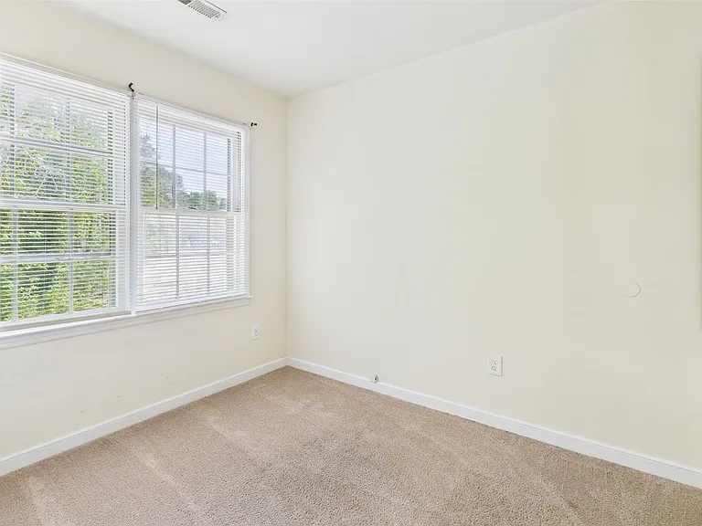 10649 Genlou Rd — Photo 11