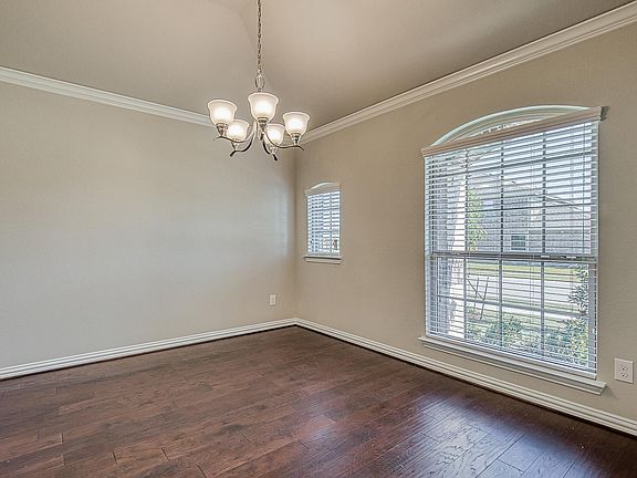 2nd image of 274 Churchill Dr