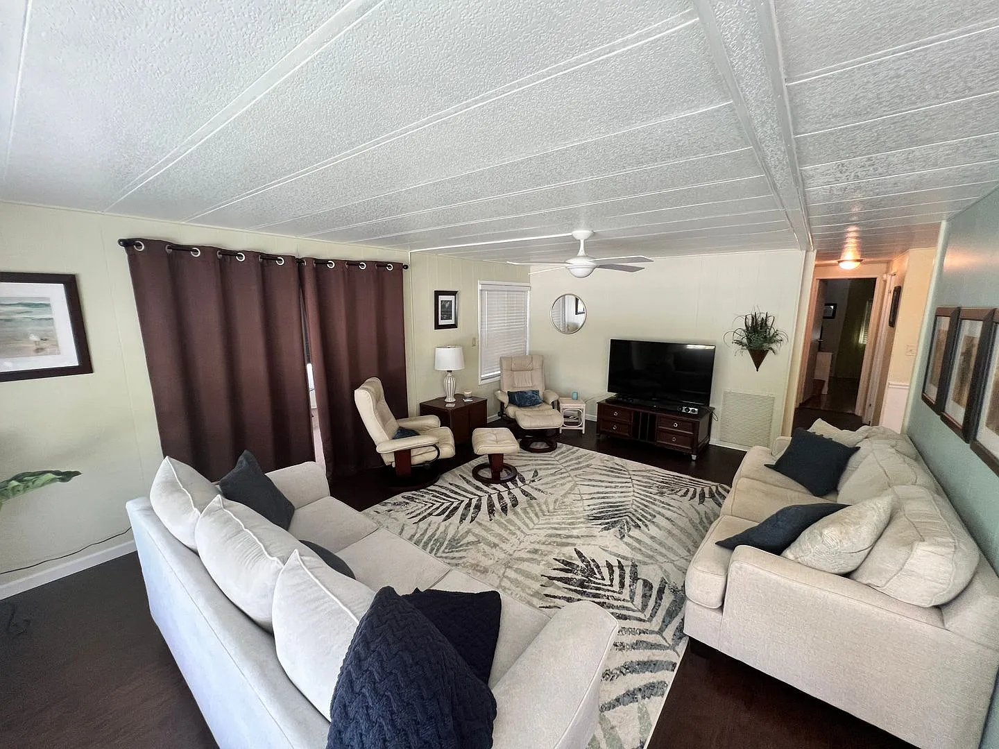 Prete-1510 Ariana St # 94 — Photo 4