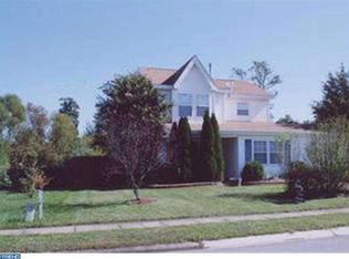 30 Danbury Dr, Newark, DE 19702