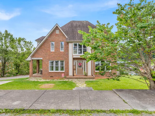 620 2nd St NE, Coeburn, VA 24230