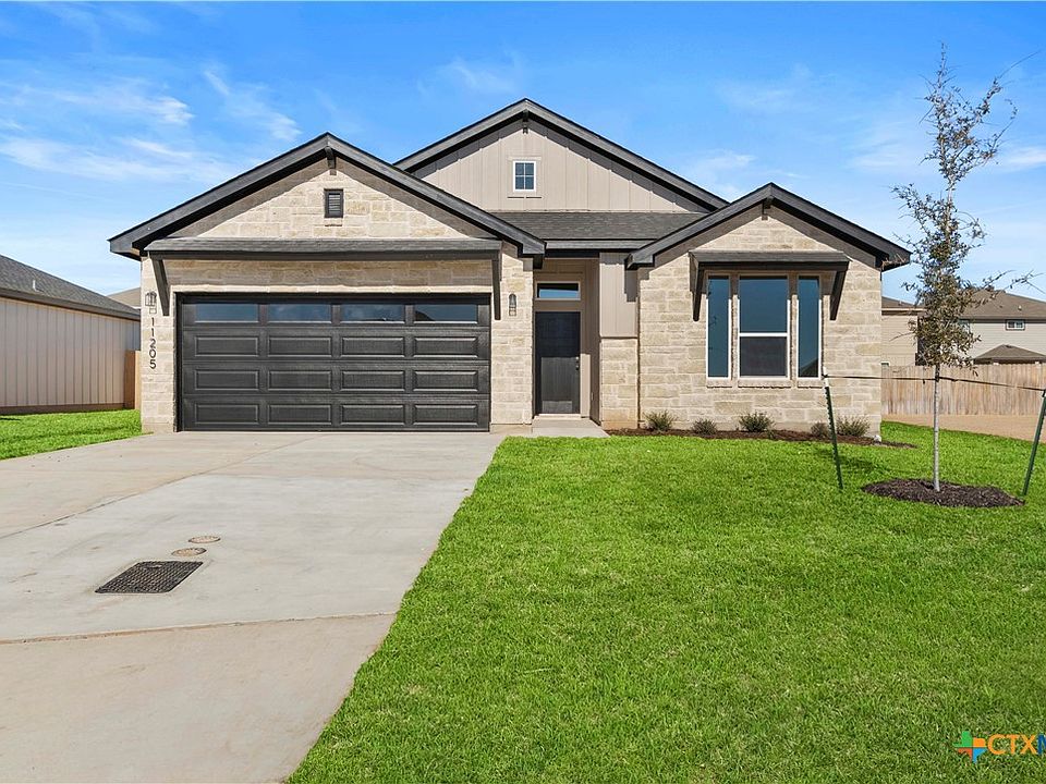 1st image of 151 Grand Canyon Dr
