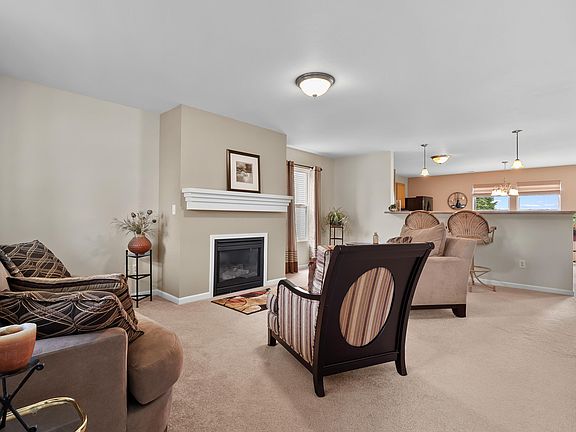 3rd image of 8303 Lausen Ln