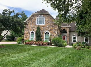 8768 Hollingsfield Dr, Knoxville, TN 37922