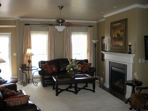 3rd image of 2476 Meadow Rose Ln