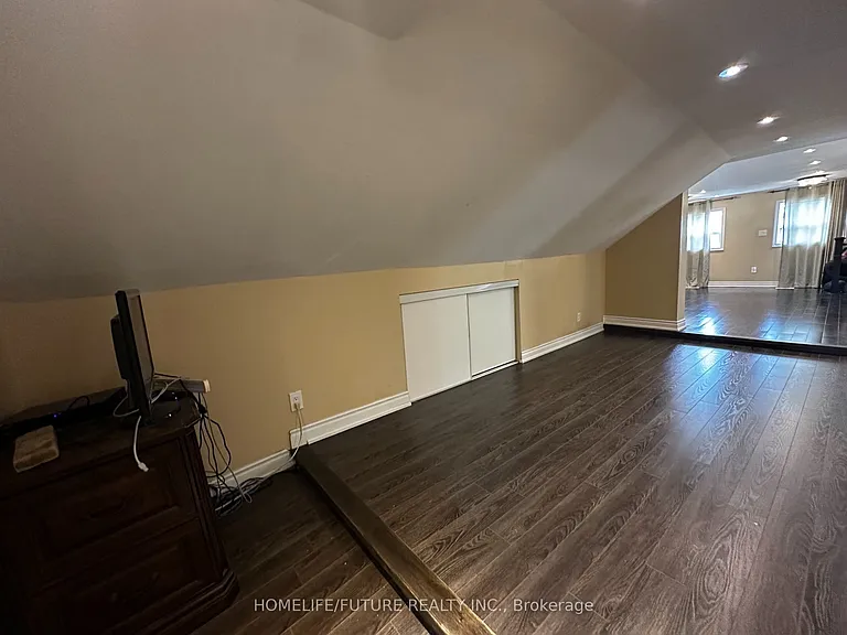 350 Eulalie Ave — Photo 20