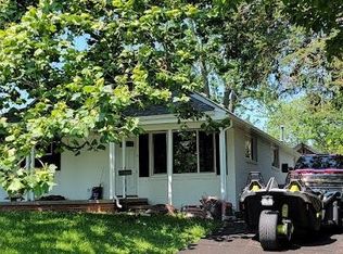 1895 N Summit Ave, Decatur, IL 62526