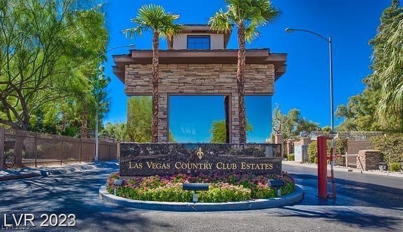 1st image of 3055 Bel Air Dr