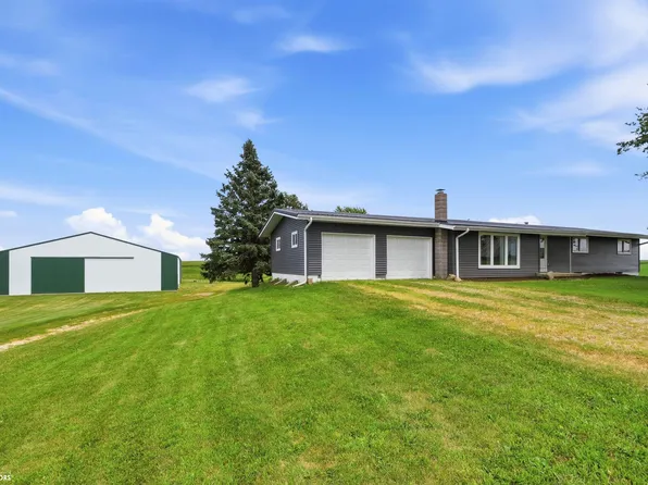 3997 80th St, Grinnell, IA 50112