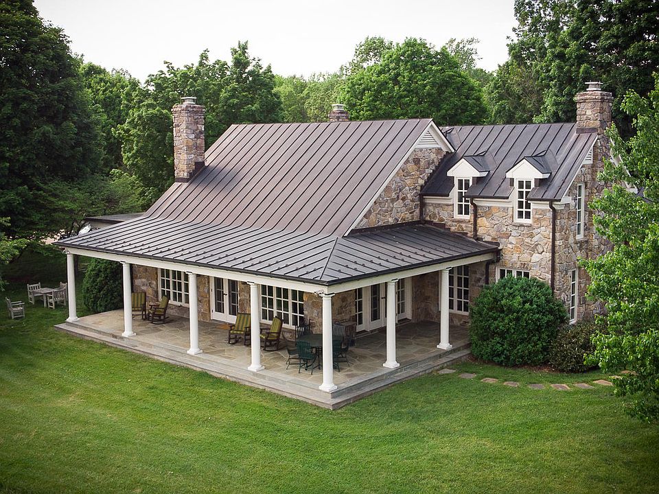 1st image of 320 Old Oaks Ln #255