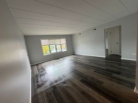 18114 Martin Ave, Homewood, IL