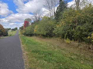 3 & 4 Spring Lake Rd, Markesan, WI 53946